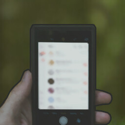 Seung-ho's Cell Phone