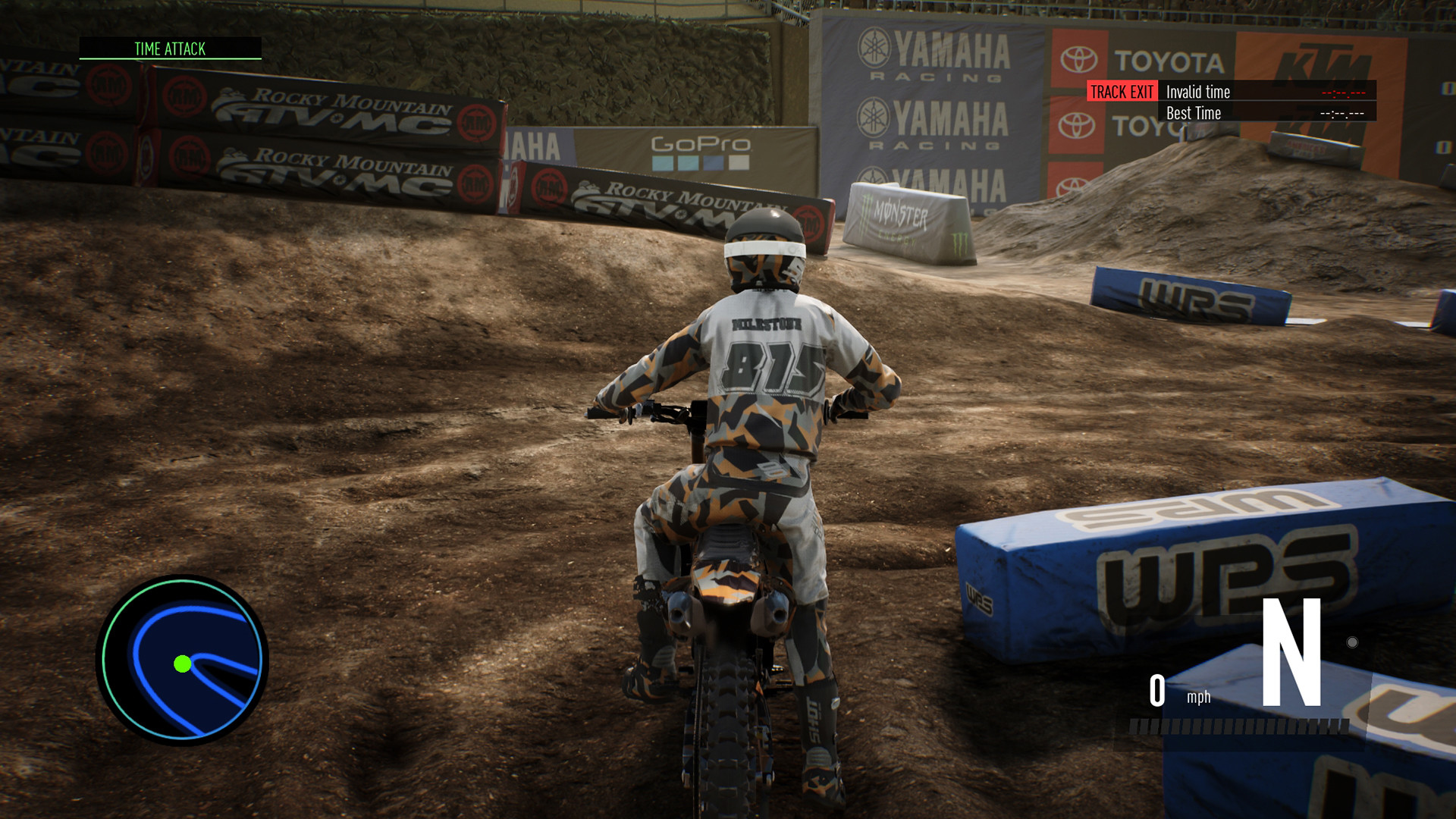 Monster Energy Supercross 3 - Outfit Starting Pack Featured Screenshot #1