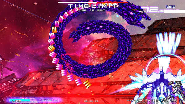 Screenshot z GRAND CROSS: ReNOVATION