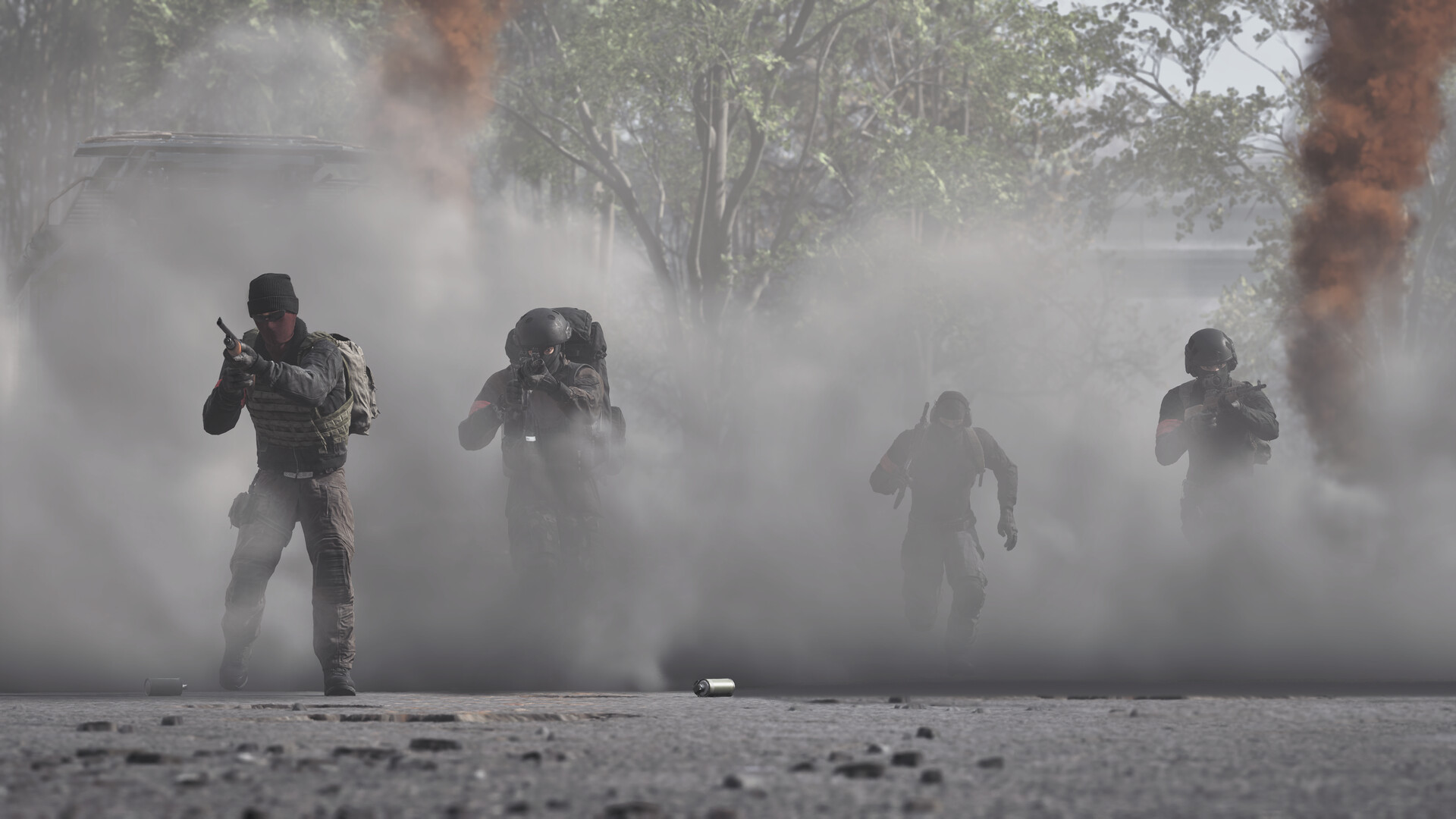 WARDOGS 公式スクリーンショット 発煙弾の煙幕を使って分隊が市街地を前進する場面