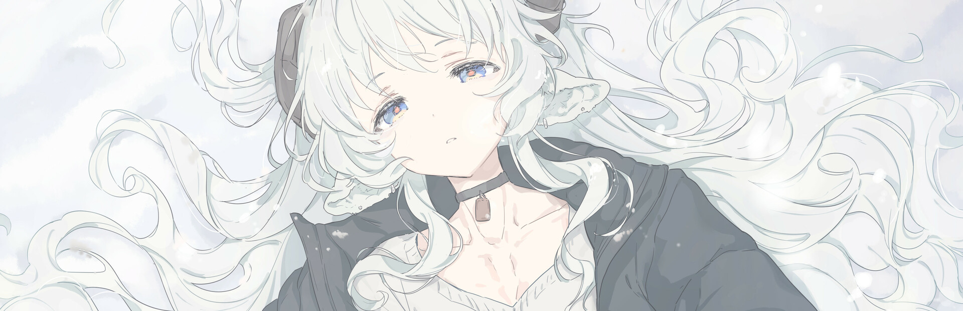 SMOKY WHITE