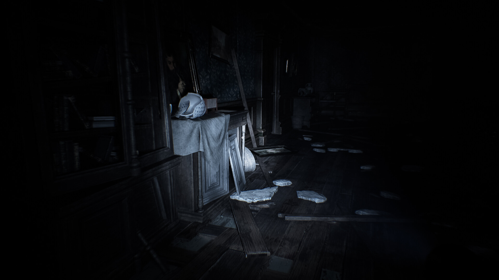 #2. Shattered Reflections: The Abyss Within (Steam) 由: Immortal Studios