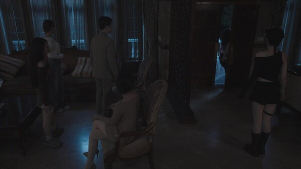 Back：Fade screenshot thumbnail video