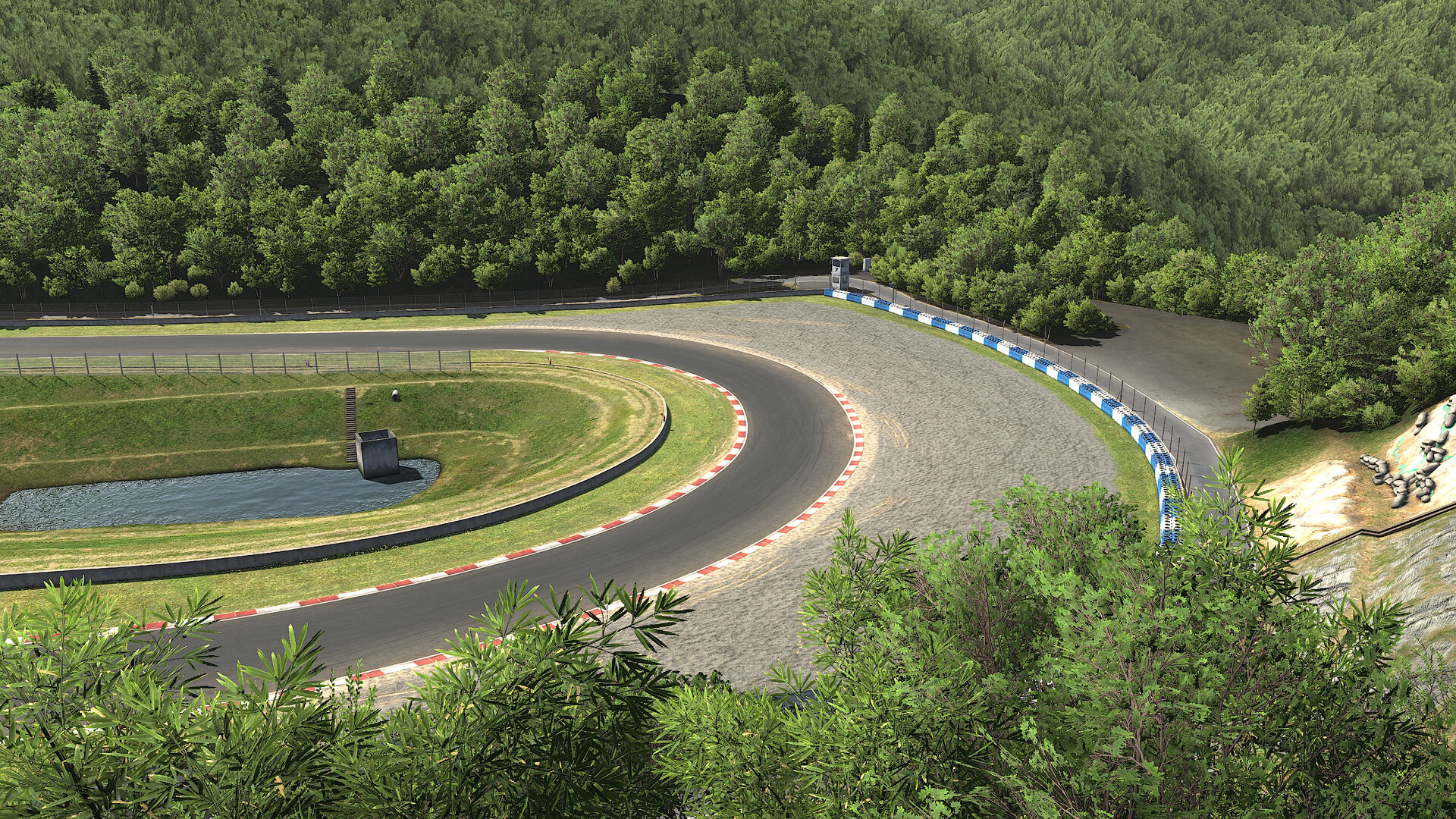 screenshot of iRacing 17