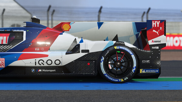 BMW M Hybrid V8