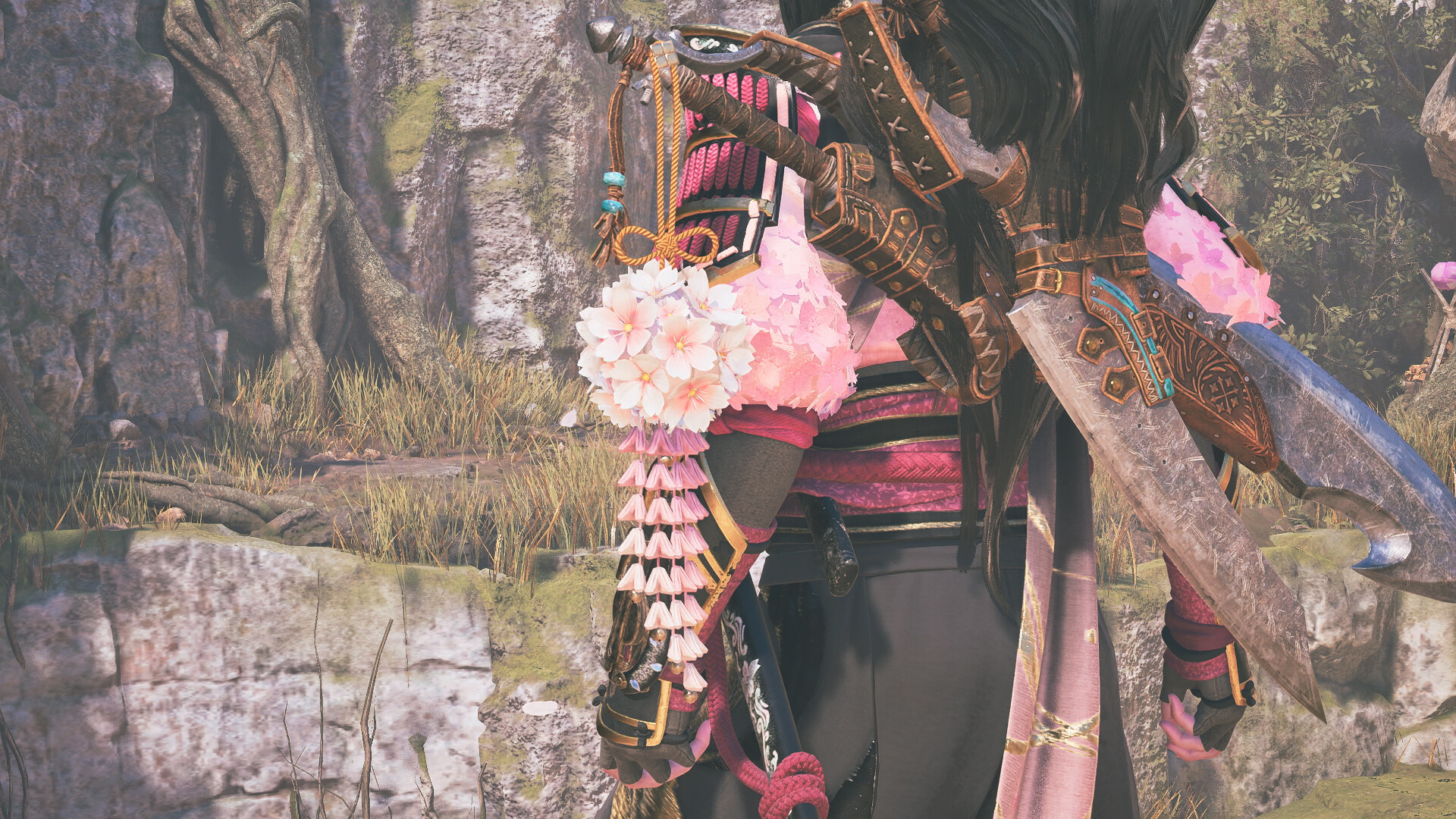 Monster Hunter Wilds - Pendant: Sakura Posy: White Featured Screenshot #1