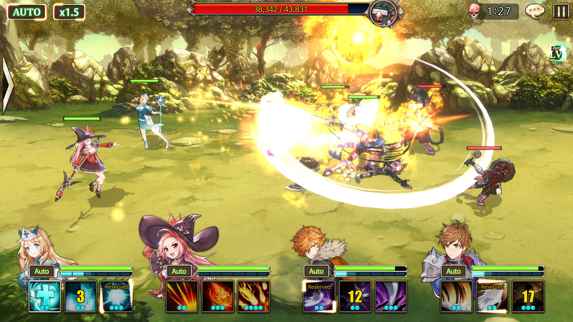 キングスレイド リバースのゲーム画面。キャラクター収集型RPGのリアルタイムバトル