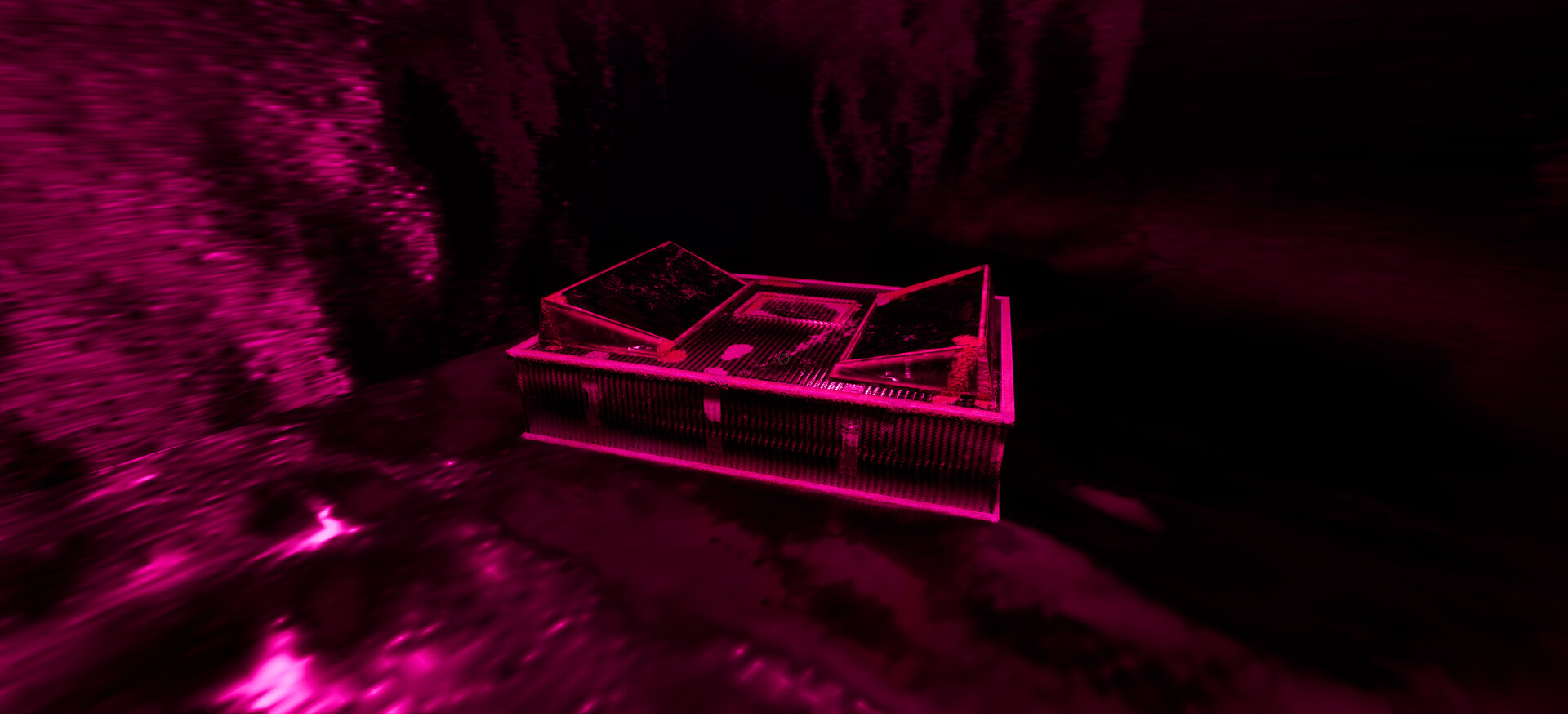 #6. The Last Crawler (Steam) De: CratesDiamond