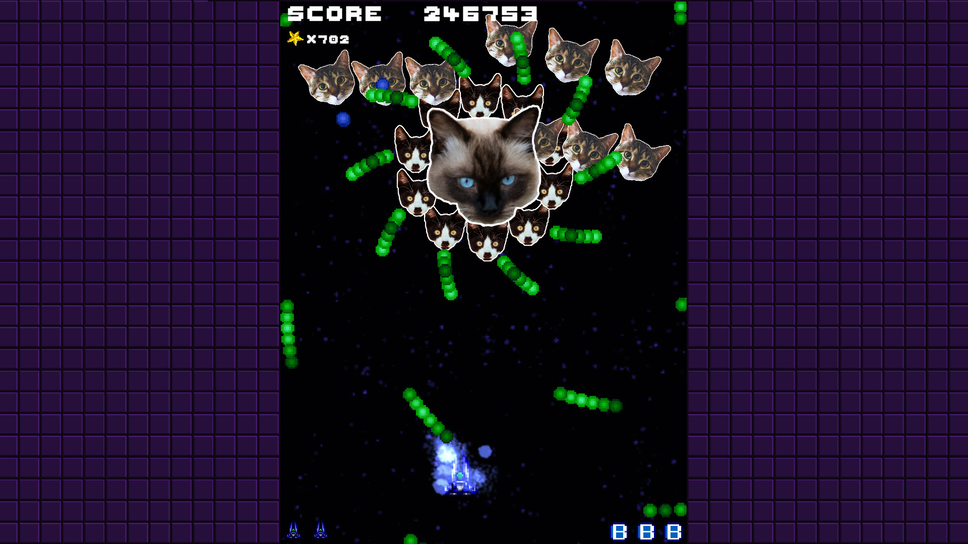 Lunyatic Invaders screenshot #3