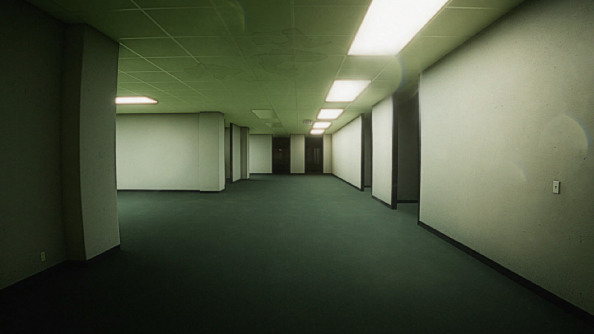The Edge of the Backrooms screenshot 1