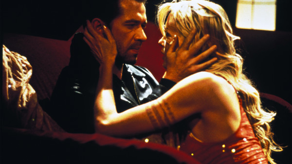Dancing at the Blue Iguana screenshot 2