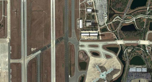 Tower!2011:SE - Orlando [KMCO] Airport screenshot 3