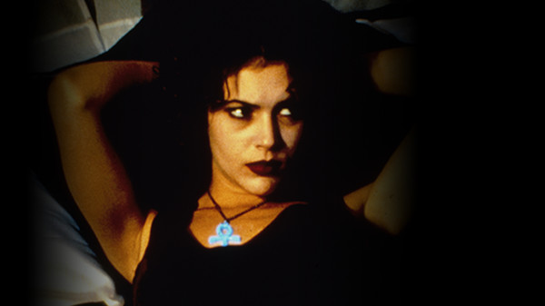 Embrace Of The Vampire 1995 screenshot 2