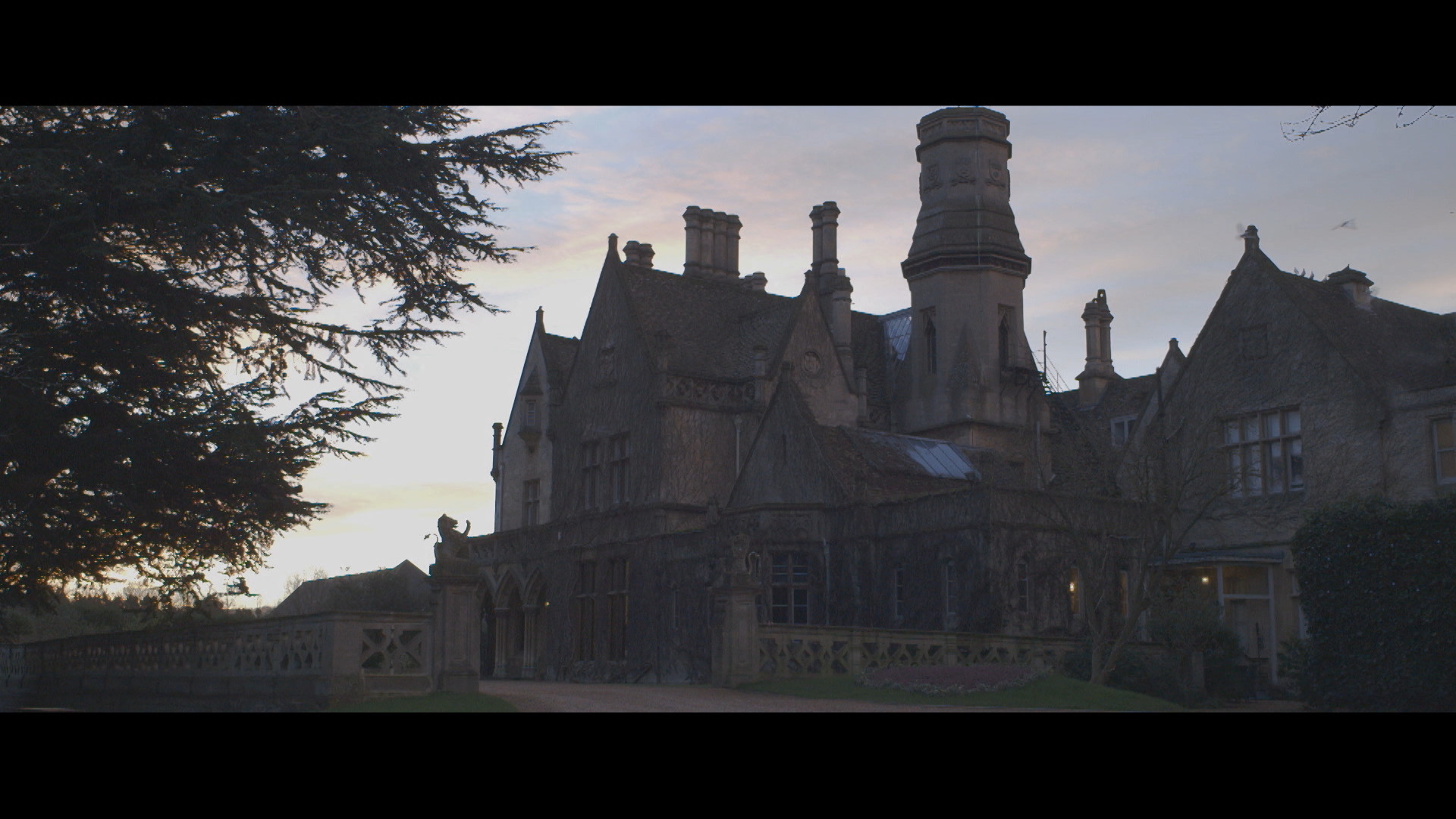 The Spiritualist Featured Screenshot #1